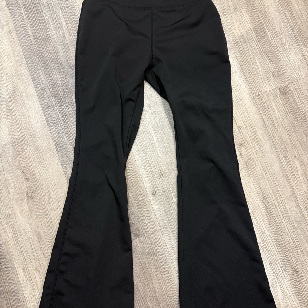 Chic Black Leggings‎